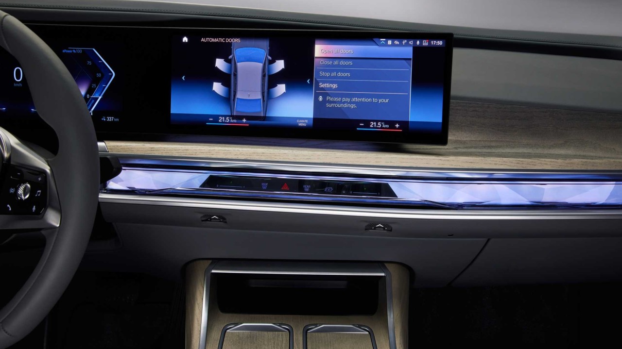 Mehr über den Artikel erfahren Personenschutz & BMW 7er – Technik Feature oder Sicherheitsrisiko?